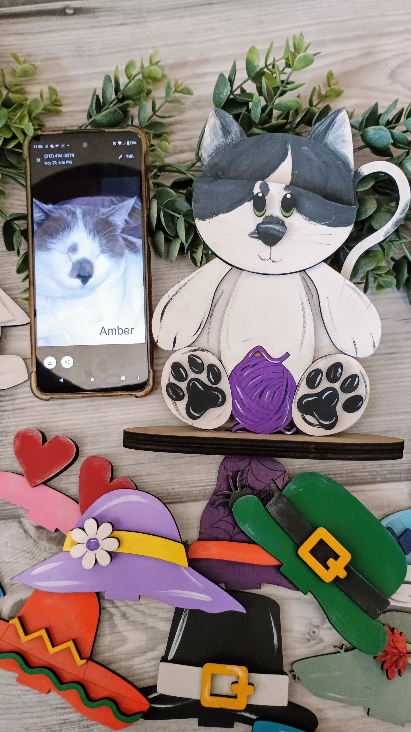 Interchangeable Hats! Adorable characters with adorable hats